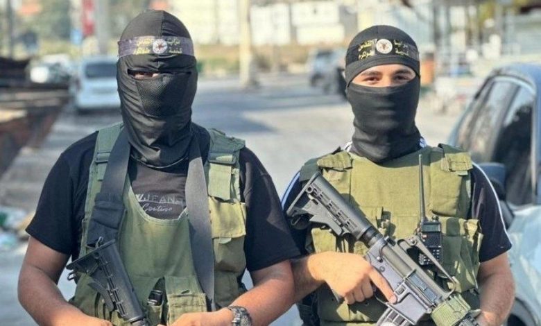 السلطة تمتنع عن الموافقة.. مقاومو جنين يؤيدون مبادرة لإنهاء العدوان على المخيم