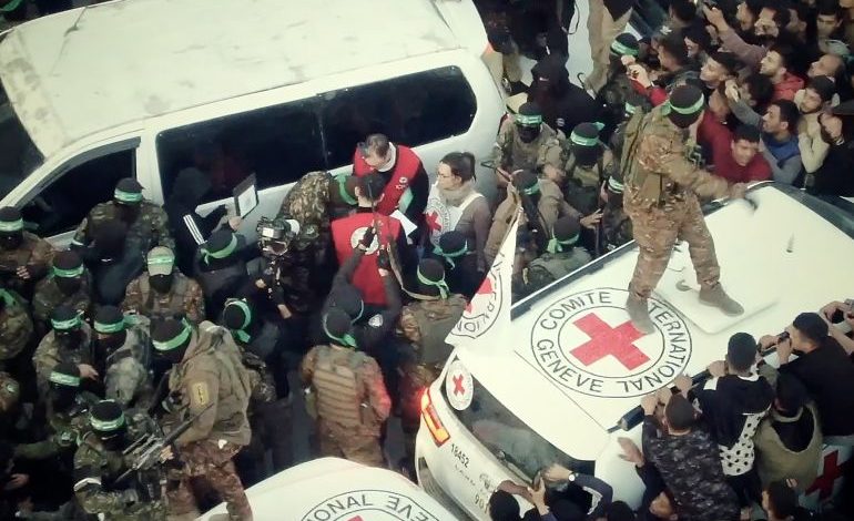 ناشطة: مشاهد عز مقاومة غزة تأثيرها كبير بالضفة وعملية طمون البداية