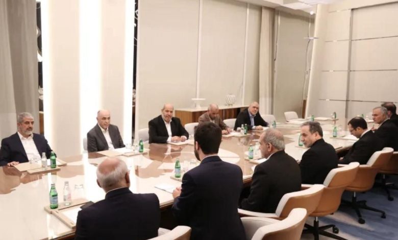 تعرف على المفاوض الفلسطيني.. أحدهم عنيد وصلب وآخر خانع ومفرط