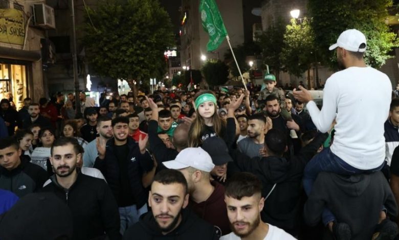 خروج الشارع بالضفة لتحية المقاومة.. استفتاء على خيار الشعب الفلسطيني