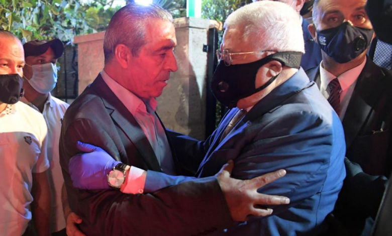 قادة كبار بالسلطة نقلوا أموالهم للخارج ويبحثون عن نجاة شخصية