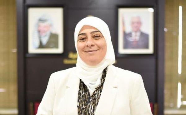 ليلى غنام.. الوجه الأصفر للسلطة وفتح لقمع المواطنين والنشطاء