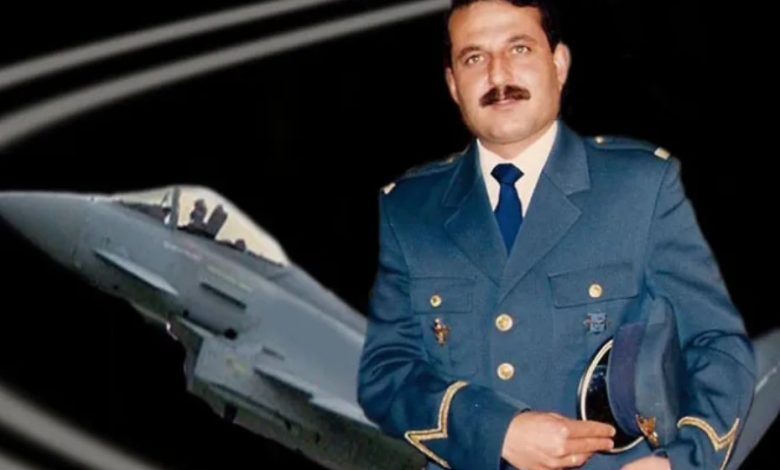 معتقل منذ 22 عاماً.. المقاومة تحرر طياراً في الطاقم الجوي للرئيس الراحل “عرفات”