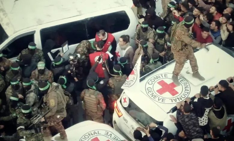 لماذا جن جنون السلطة وفتح من مفاوضات إدارة ترمب مع حماس؟