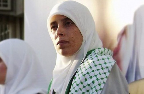 رغم حملها للجنسية.. النظام الأردني يطالب الأسيرة المحررة أحلام التميمي بمغادرة البلاد