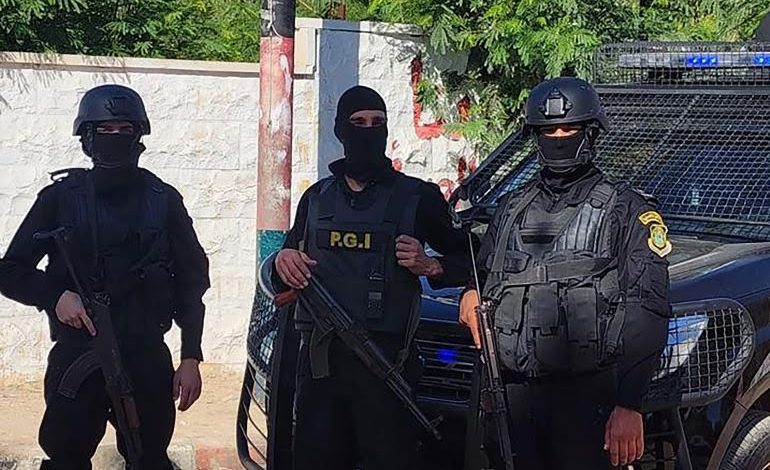 مقاومو الأمس شرطة اليوم.. ما الذي جرى لأجهزة السلطة الفلسطينية؟