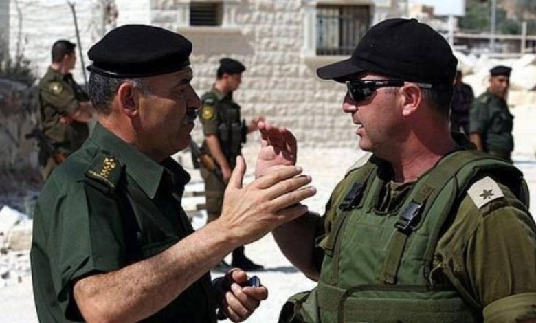 من “دايتون” إلى “فينزل”.. كيف يمشي التنسيق الأمني بين السلطة والاحتلال على قدمين؟