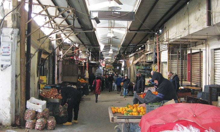 “فلتان بلا فلاتر”.. اعتداء وحشي على شاب قبيل الإفطار في الخليل