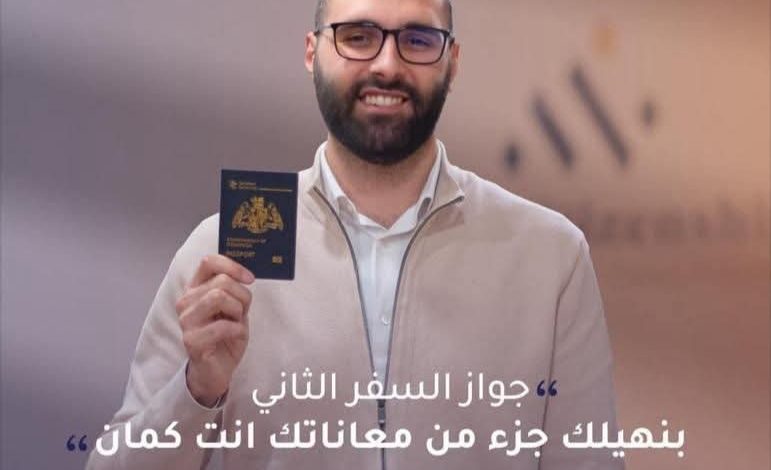 معتز عزايزة.. كلب السلطة الكاريبي الذي ينبح ضد المقاومة