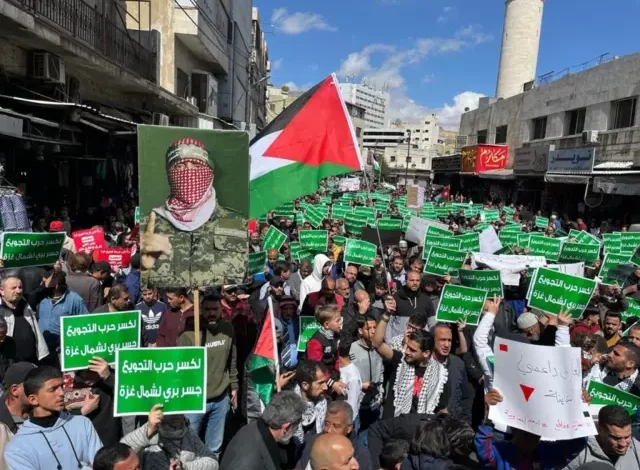 الاستخبارات الأمريكية: السلطة ضعيفة وحماس ستظل مسيطرة