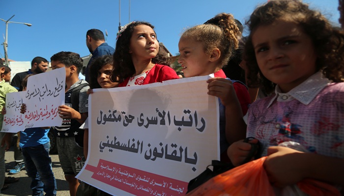 وزير الأسرى بالسلطة يؤكد قطع رواتب أسرى حماس والجهاد