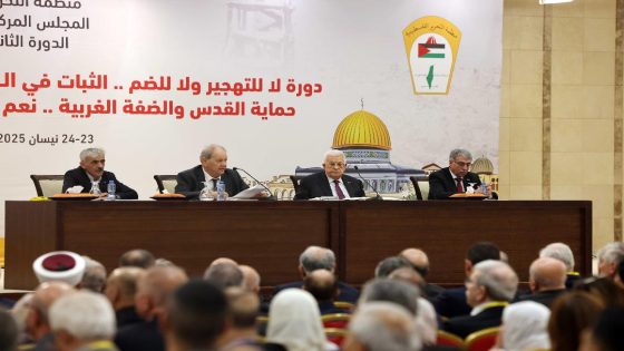 الديمقراطية: اختيار نائب الرئيس يدلل على تفرد “فتح” بالقرار وجاء استجابة لضغوط أمريكية