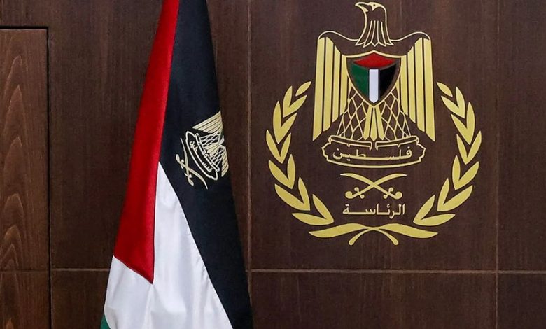 إعلامية تهاجم بيانات رئاسة السلطة المتزلفة لدول التطبيع