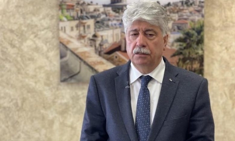 صورة.. أحمد مجدلاني يشارك “كاتس” في التحريض على الدم الفلسطيني