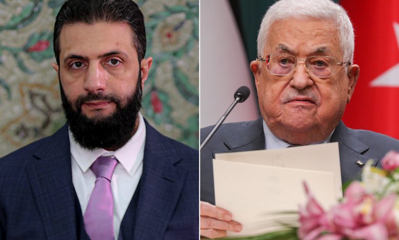 السوريون يطالبون بطرد عباس من دمشق ويهتفون ضده