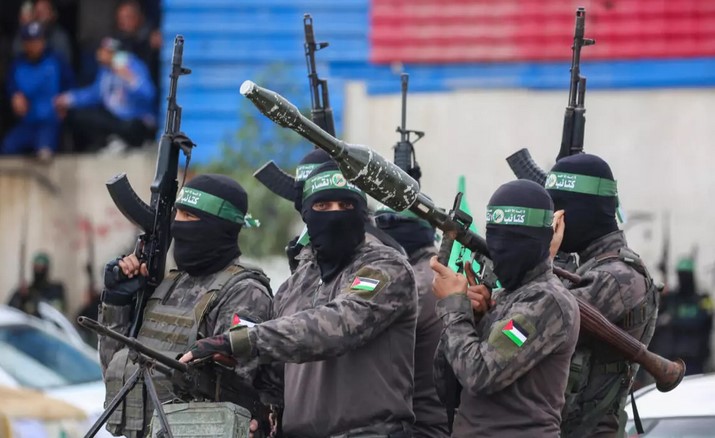 تسليم سلاح المقاومة!.. ماذا تبقى للوطن؟