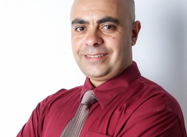 أجهزة السلطة بنابلس تختطف الأسير المحرر والباحث السياسي عزام أبو العدس