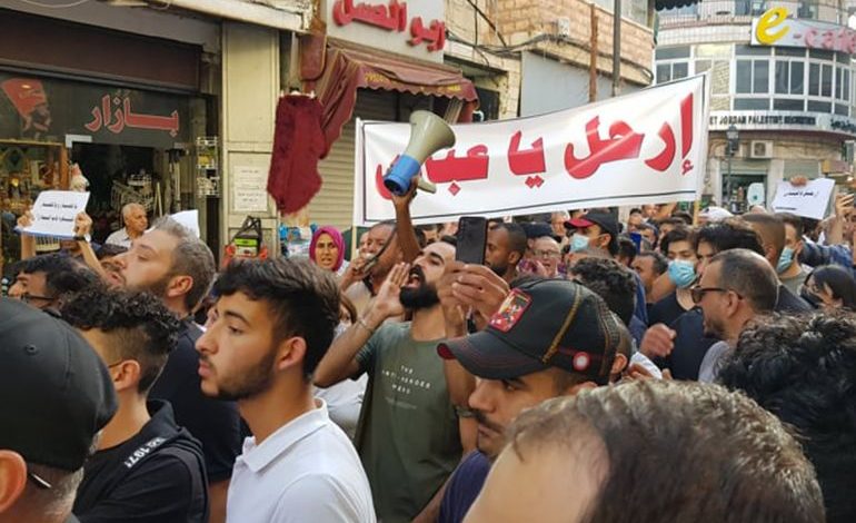 قانوني يدعو لعصيان ينهي جرائم السلطة ومشروع التوريث الفاضح