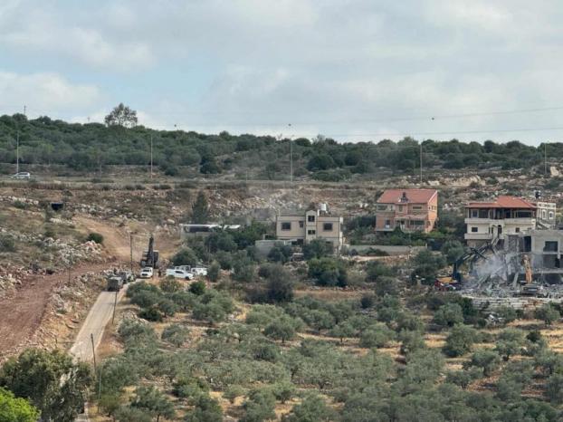 برقين تحت العدوان لليوم الخامس وسط تدمير واسع للأراضي الزراعية