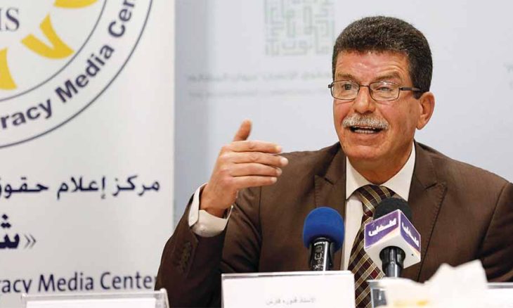 فارس: قطع رواتب الأسرى “خطيئة كبرى” ورواتب الشهداء والجرحى على نفس الدرب