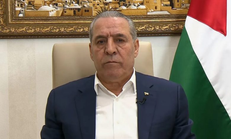 تأكيداً لما نشره “الشاهد”.. “الشيخ” يستجدي حواراً مع حماس لتسويق نفسه بديلاً لـ”عباس”