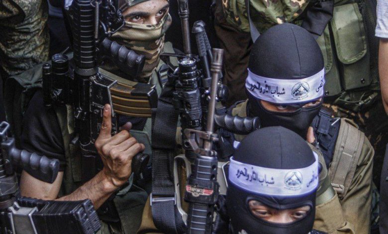 كتائب الأقصى: جرائم أجهزة السلطة ستدمر النسيج المجتمعي