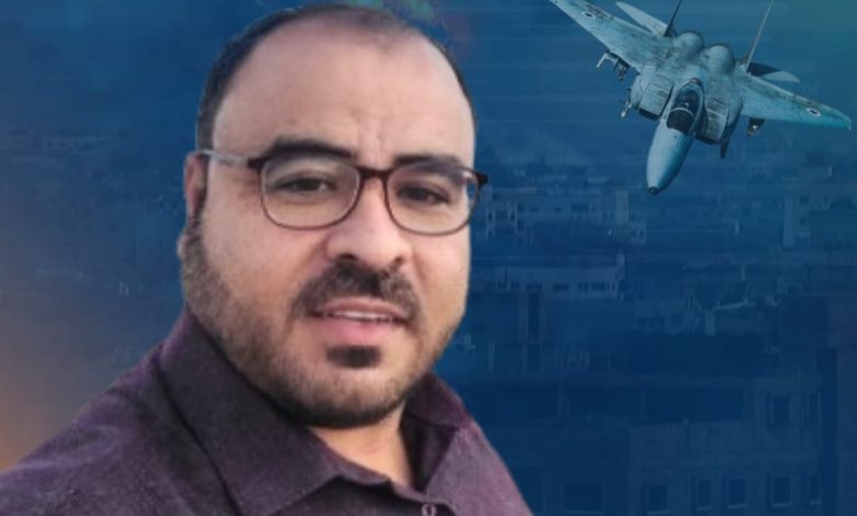 بتحريض من ذباب فتح.. الاحتلال يقصف منزل الصحفي محمود العامودي بغزة