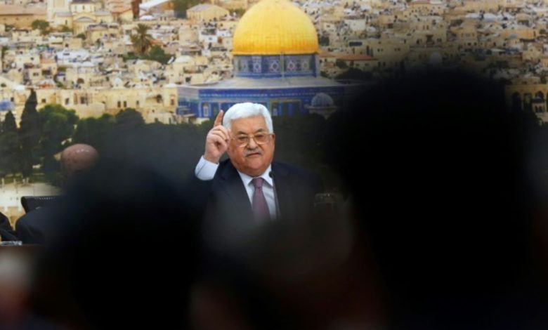 كاتب: الشعب الفلسطيني يعول على المقاومة بعد فقد الثقة بالسلطة والمنظمة