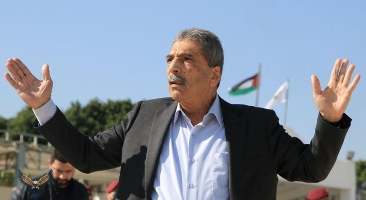 الطيراوي يفضح السلطة.. تطرد المناضلين ضد الاحتلال