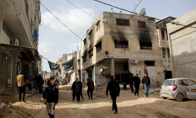 أهالي طولكرم ينددون بتقاعس السلطة عن إغاثتهم وحمايتهم من الاحتلال