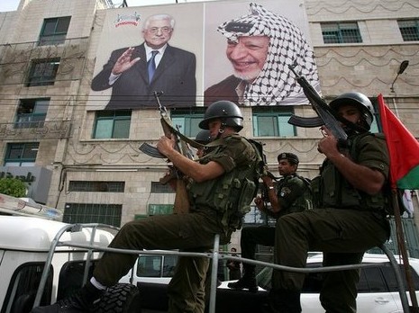 كاتب: السلطة تبحث عن مصالحها الضيقة بمهاجمة المقاومة وتبرئة الاحتلال