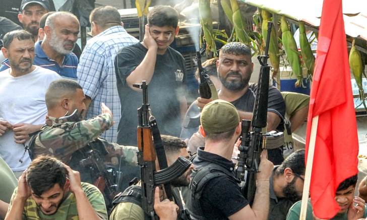 أشرف دبور.. عارض خطة عباس لنزع السلاح بلبنان فعاقبه بلجنة تحقيق