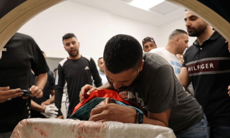 غضب شعبي من الاحتلال والسلطة.. جماهير رام الله تشيع شهداء كفر مالك