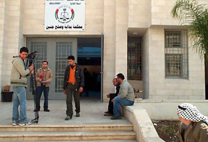 حقوقي ينتقد تغول المحاكم على المواطنين رغم واقع الضفة الصعب