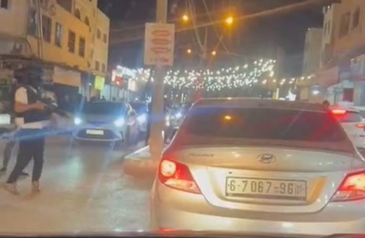 زعران السلطة يطلقون النار تجاه المواطنين ويقتحمون مكتبة بجنين