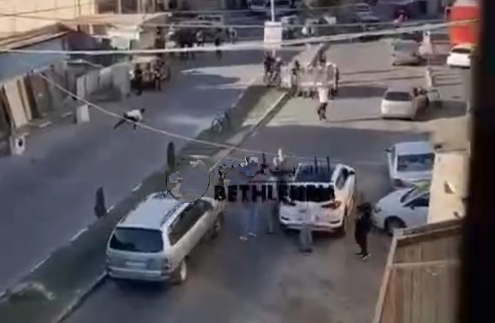 أجهزة السلطة تعتدي على المواطنين بمخيم الدهيشة وتطلق النار تجاههم