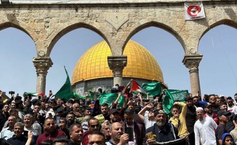 حماس تدعو أهالي القدس والداخل للنفير والتوجه للأقصى لحمايته