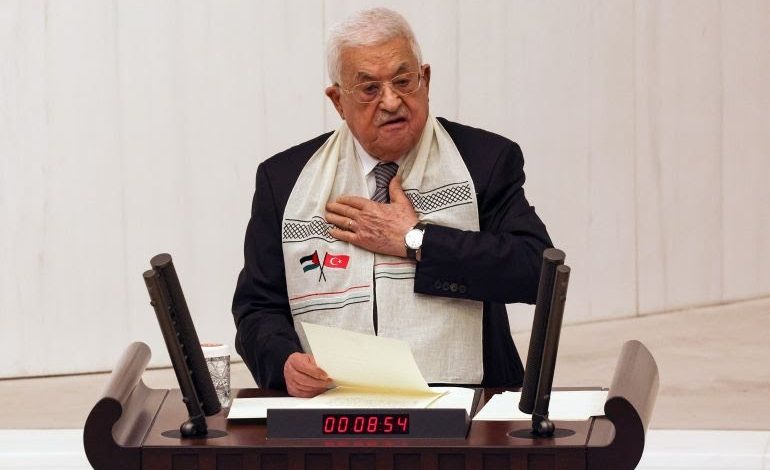 انتخابات بطعم الإقصاء.. عباس يجهز الوطني على المقاس