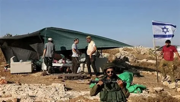 المستوطنون يقيمون بؤراً استيطانية جديدة والسلطة تتفرج