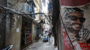 تفاصيل مثيرة عن خطة حسين الشيخ لسحب سلاح مخيمات لبنان