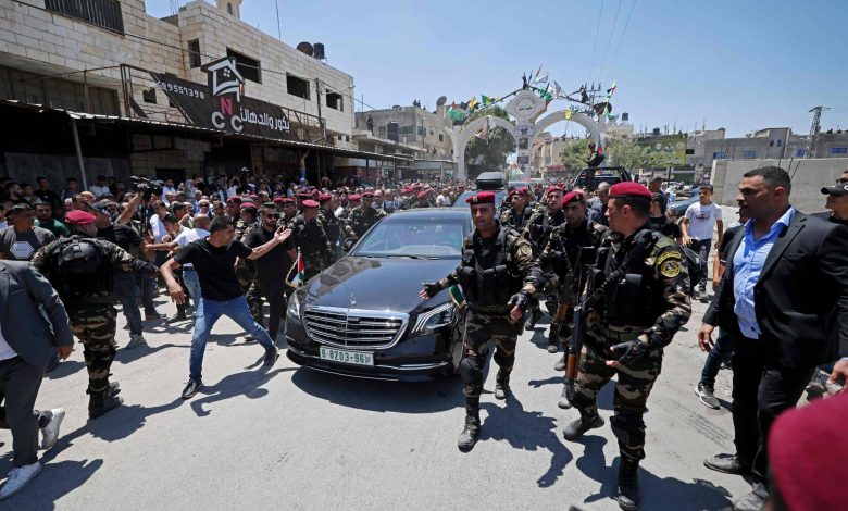 العشائر تدعو عباس لزيارة غزة وتحمل مسؤولياته.. “التاريخ لا يرحم”