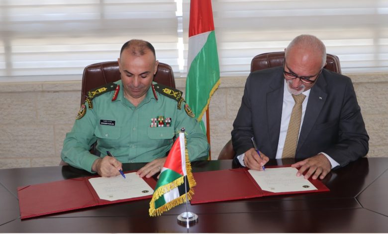 المزارعون لهم الله.. مذكرة بين “الزراعة وحرس عباس” لزراعة أشجار بمركز تدريب بأريحا