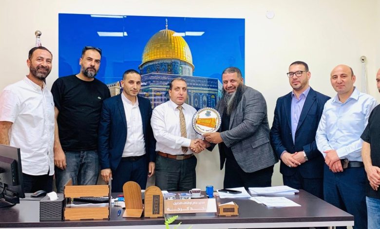 الحرم الإبراهيمي يدنس وأوقاف الخليل منشغلة بالتعاون مع مخابرات السلطة لملاحقة الخطباء