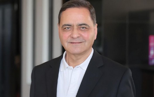 يحظى بقبول إسرائيلي.. يديعوت: جهود لتعيين سمير حليلة حاكماً لغزة