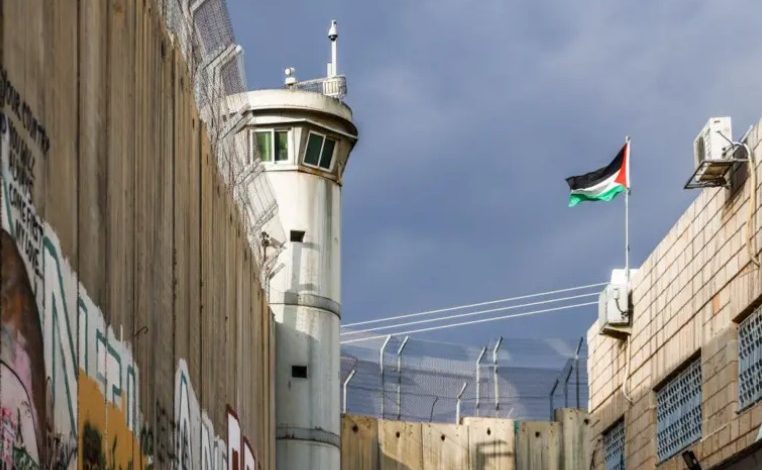 الشاباك يرفض روابط القرى بالضفة ويتمسك بالسلطة الفلسطينية