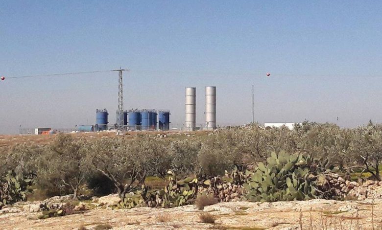 الاحتلال ينهب نفط رنتيس… والسلطة تنتظر حكومة إسرائيلية أقل تطرفاً