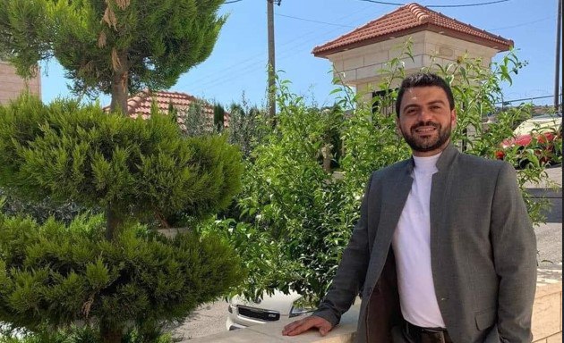 أجهزة السلطة ترفض الإفراج عن المُربي حسين عبد اللطيف رغم صدور قرار قضائي