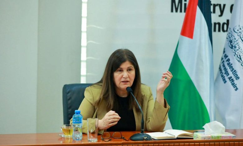 وزيرة خارجية السلطة تنطق بلسان الاحتلال وتهاجم المقاومة