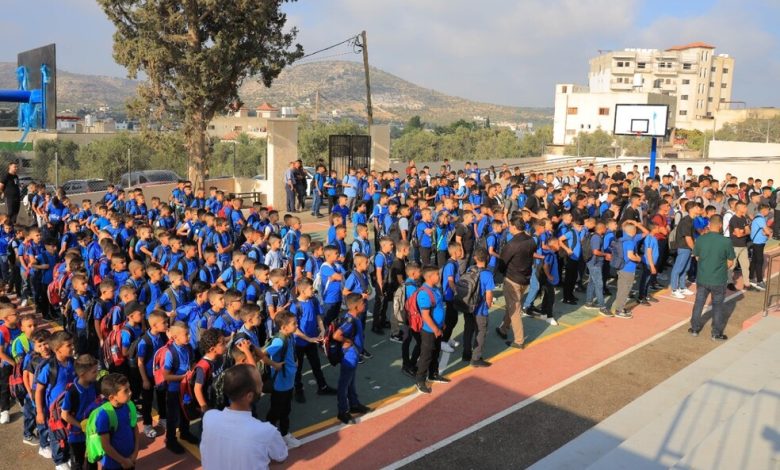 حزب الشعب يدعو حكومة “مصطفى” إلى حماية التعليم والإيفاء بحقوق المعلمين