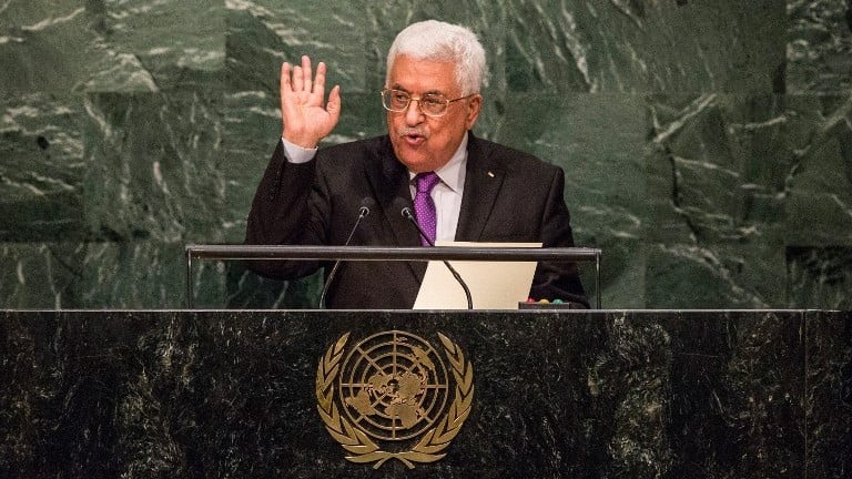 عباس يجدد شروطه الخيانية للترشح للانتخابات بالاعتراف بالاحتلال